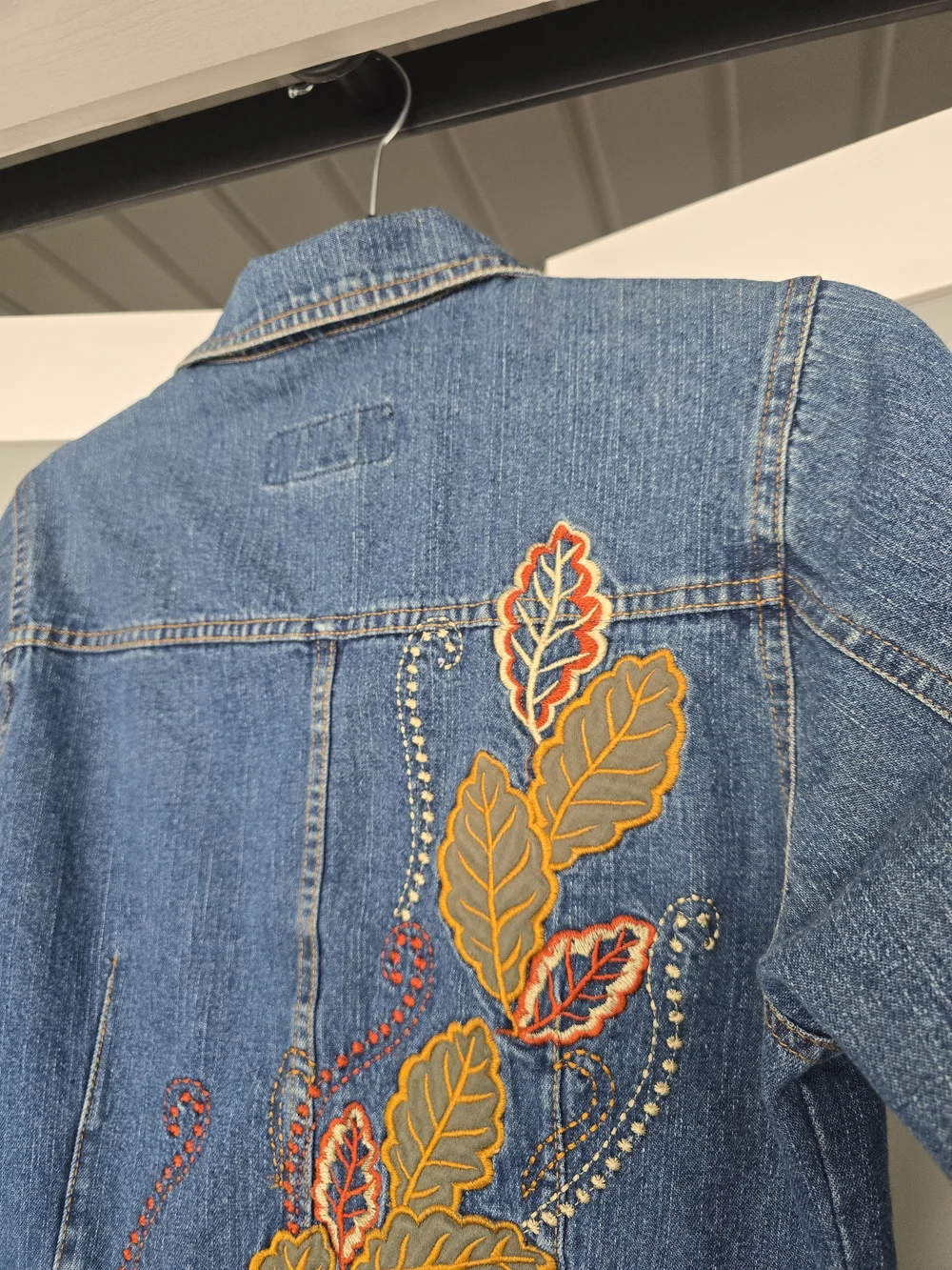 Embroidered Blue Denim Jacket with Fall Leaf Motif - Picture 11 of 17